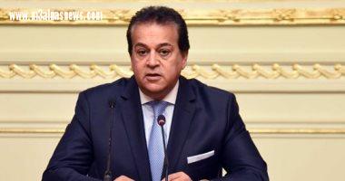 طلاب الجامعات يتوافدون على مكاتب رعاية الشباب استعدادا الأنتخابات